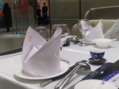 -红鼎豆捞·非遗鲍皇汤火锅(宝丰路店)