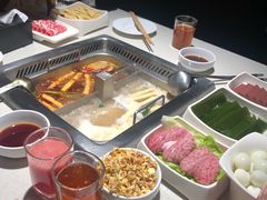 -海底捞火锅鲜切牛肉主题店(长寿路店)