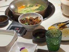 -喃喃椰·糟粕醋·椰子鸡火锅(七堡花园店)