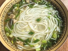 -正宗李家土鸡米线店