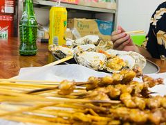 -蚝哥花姐湛江烤生蚝(美丽湾市场店)