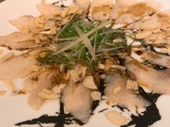 薄切鲜鱼片-穹六人间 people 6(岳阳路店)