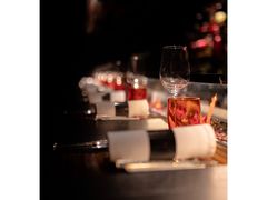 餐具摆设-L'ATELIER de Joel Robuchon(外滩18号店)