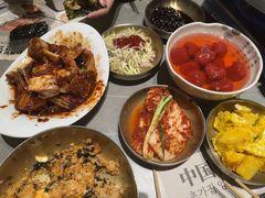 -草家酱蟹炭火烤肉店(珲春南路一店)