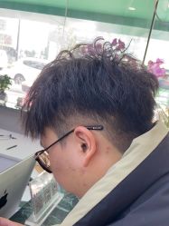 -苏豪美发S A L O N烫发染发