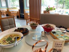 -北京烤鸭爱上川菜(中山路店)
