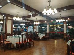 大堂-六和聚传统烤鸭.天津菜(和平店)