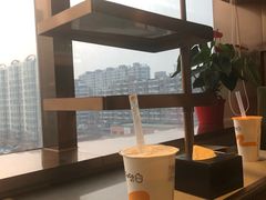 靠窗位-海底捞火锅(公益西桥店)
