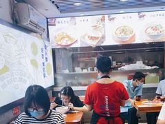 大堂-秦人美食(中山医店)