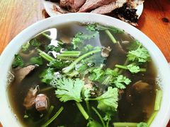 -宝瑞门钉肉饼店
