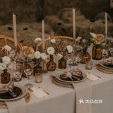 谷仓里的波西米亚婚礼  我喜欢这干草垛