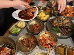 草家招牌酱辣蟹-草家酱蟹炭火烤肉店(珲春南路一店)