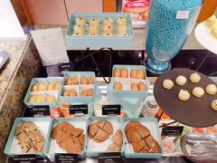 -怡咖啡海鲜自助餐厅(浦东香格里拉店)