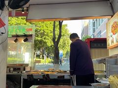 -府广阿婆牛杂