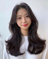 -变画·发型STUDIO