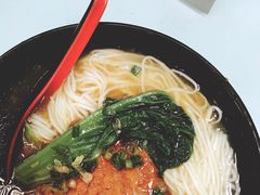红烧猪扒汤面-食惠里小笼包面馆(越秀店)