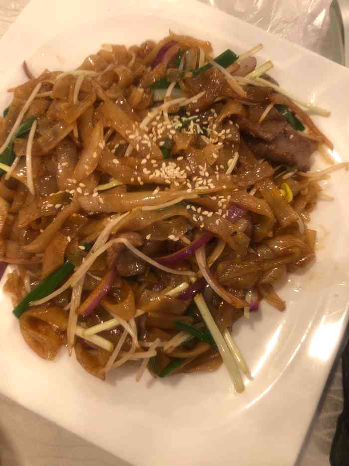 小北酒家"环境的确是不好,很挤且很旧的感觉,口味一.