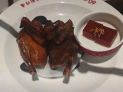 -谭厨中山传家菜.乳鸽.脆鲩鱼(华强北中航城店)