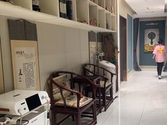 -莱蔻·圣灸堂·推拿艾灸(天山店)