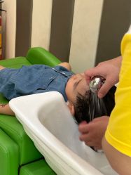 -爆米花儿童美发乐园