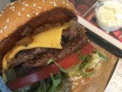 -The Habit Burger Grill 哈比特汉堡(复兴soho店)