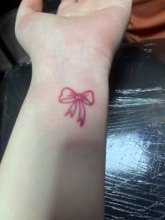 -V一刺青·纹身   穿孔    清洗