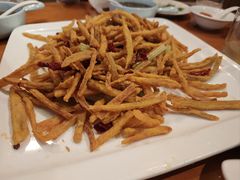 -莲餐厅·湖北菜·潜江小龙虾店(愚园路店)