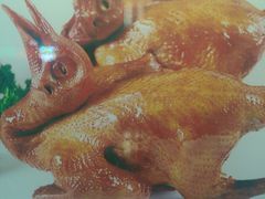 红烧乳鸽-时利和美食(东方广场店)