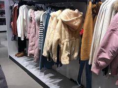 -唯品会(北京国瑞城店)