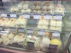 -白玉兰食品甜凤店(合生汇店)