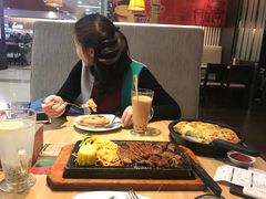 -必胜客(百联又一城店)