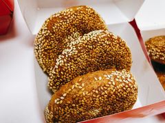 麻酱烧饼-万红路羊汤烧饼店(将台路店)