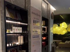 -新盈光·云会所(百丈东路店)
