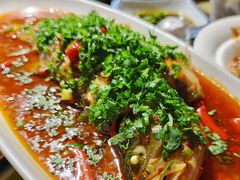 鲜椒跳水鲈鱼-铜锣湾·有麝自然香(重庆新天地店)