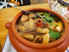 -小厨子私房菜·云南美食店