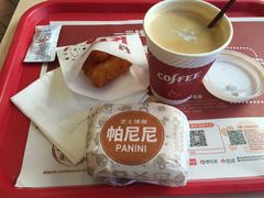 -肯德基(中纬店)