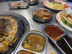 -哈哈碳都·牛肋条无限自助烤肉(台江万达店)