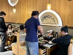 -围炉肉舍•炭烤活鳗•丹东海鲜烤肉(步行街店)