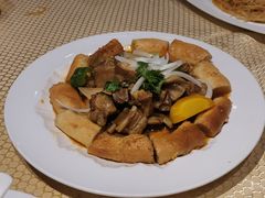 馕包肉-巴扎美食·新疆菜·西域歌舞表演餐厅(新疆大厦店)