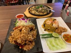 -The Dishes Seafood & Restaurant