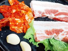 蒜香海盐蜂巢厚切猪五花-小米烤肉·和牛原切-创意韩料(东关店)