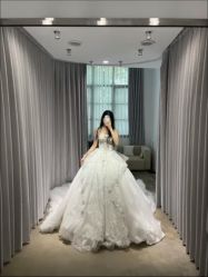 -维纳斯婚纱礼服租赁馆