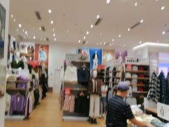 -优衣库(深圳万象天地旗舰店)