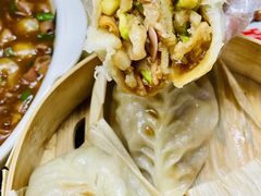 -崴海渔村(虹梅路店)