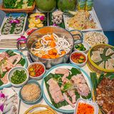 来三亚萌哒哒椰子鸡吃鸡啦