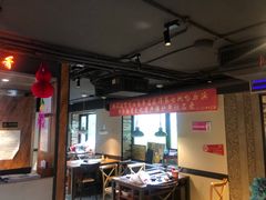 大堂-可口香·非遗老号烧烤(南岗直营店)