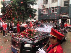 -豪橫超跑租车(成都世纪城店)