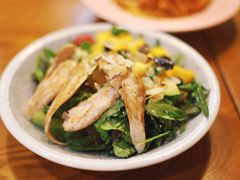 春夏芒果鸡肉芝麻菜色拉-AFS Cafe & Canteen(闽江二路店)