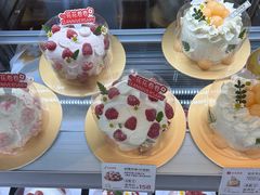 -花花卷卷·鲜食蛋糕(静安久光百货店)