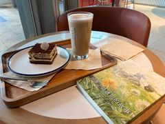 -LAVAZZA拉瓦萨咖啡(中航城君尚购物中心店)